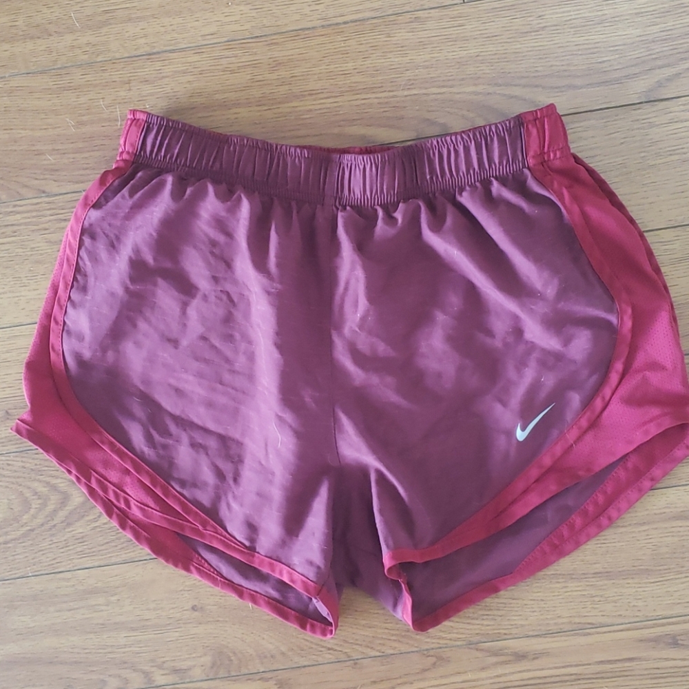 Nike Tempo running shorts size S